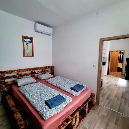 Old Town 2-room Apartment, Prime Location Apartment Bratislava